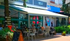 Маркиза для кафе с летней площадкой